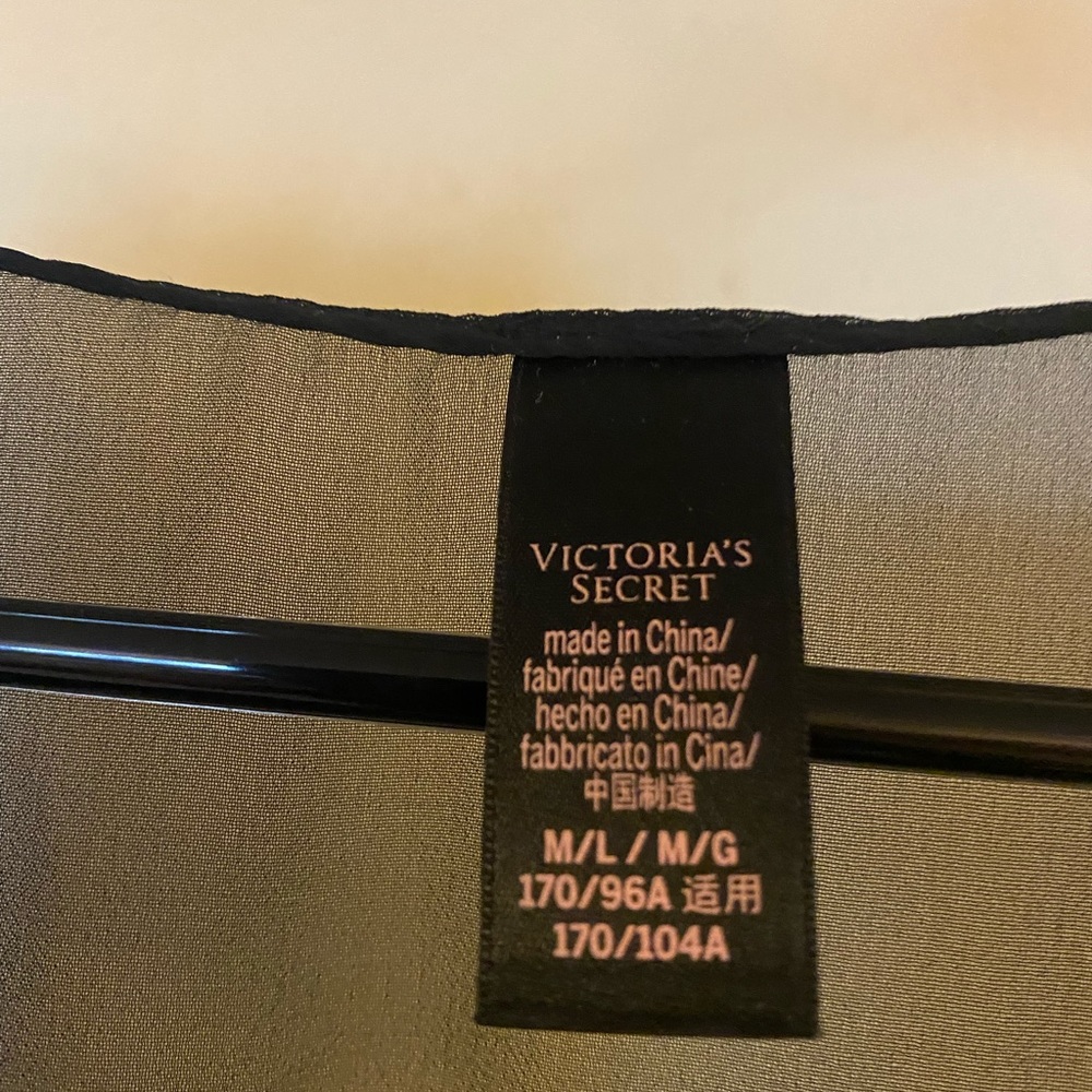 Victoria’s Secret Sheer Robe - Picture 3 of 3